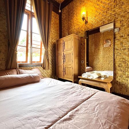 Joglo Homestay Banyuwangi Экстерьер фото