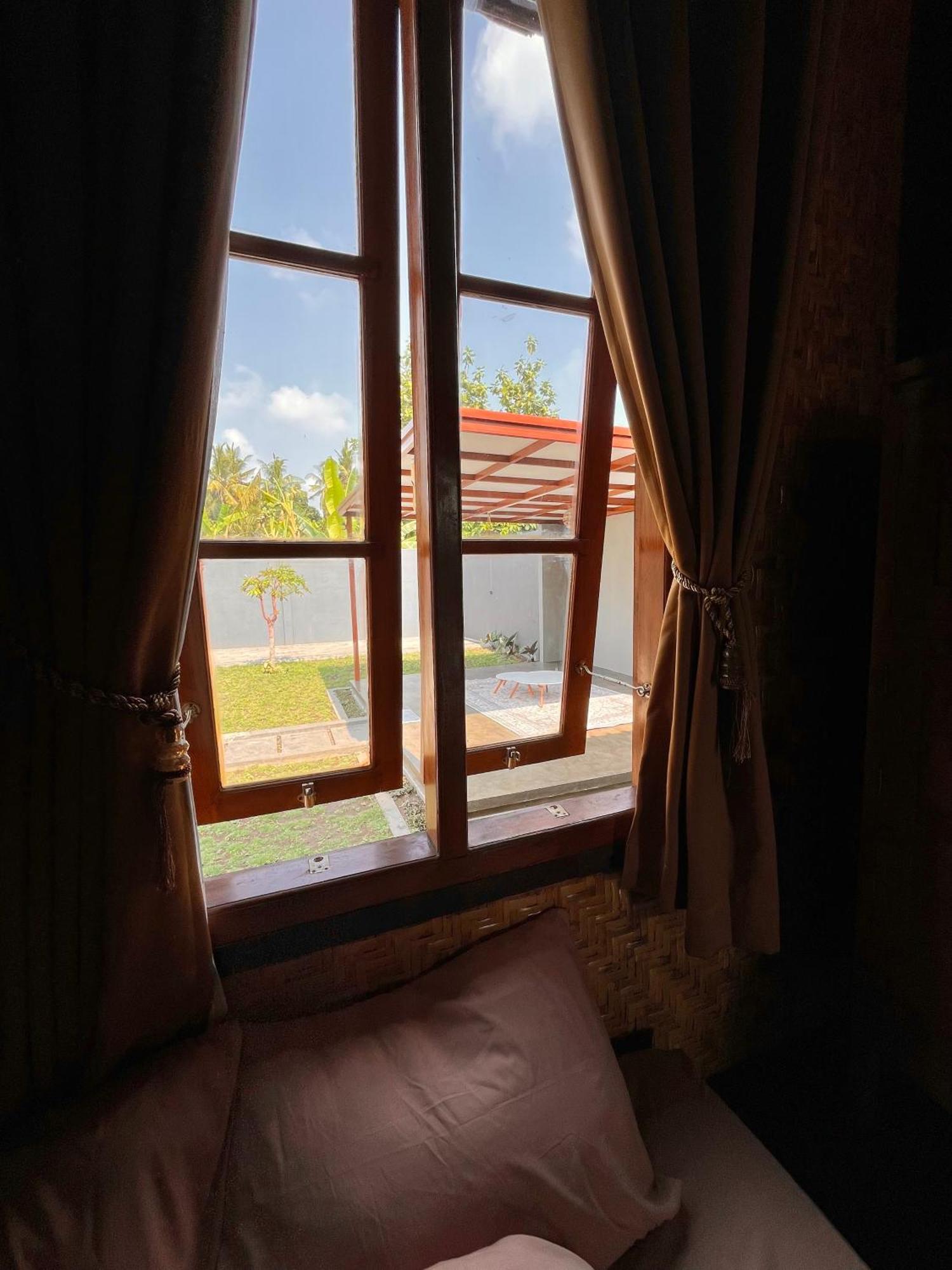 Joglo Homestay Banyuwangi Экстерьер фото